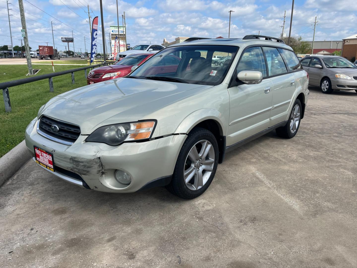 2005 GOLD /TAN Subaru Outback 3.0R L.L.Bean Edition Wagon (4S4BP86C354) with an 3.0L H6 DOHC 24V engine, 5-Speed Automatic Overdrive transmission, located at 14700 Tomball Parkway 249, Houston, TX, 77086, (281) 444-2200, 29.928619, -95.504074 - Photo#2